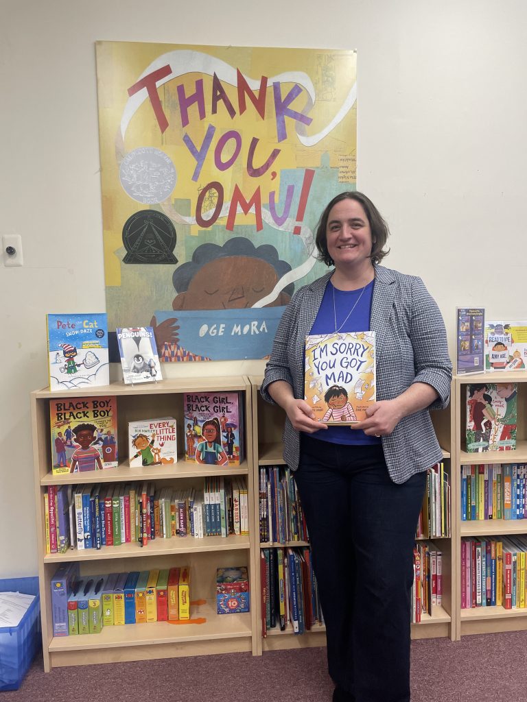 Photo of Suzannah Holsenbeck with books